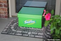 Swiffer’s Big Green Box