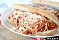 Ragú’s Hearty Spaghetti and Steak Sub