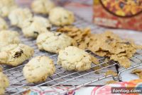 Hearty Raisin Bran Oat Cookies