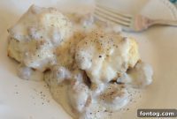 Hearty Gluten-Free Turkey Sausage Gravy