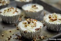 Spiced Gluten-Free Pumpkin Pie Cupcakes