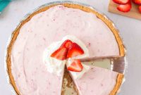 Gluten-Free Strawberry Icebox Pie
