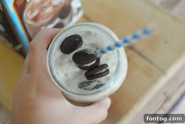 Cookies 'n' Creme Frozen Coffee