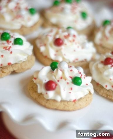 31 Joyful Christmas Cookie Recipes 3 A festive collage of various Christmas cookie types, showcasing different shapes, colors, and decorations perfect for holiday baking.