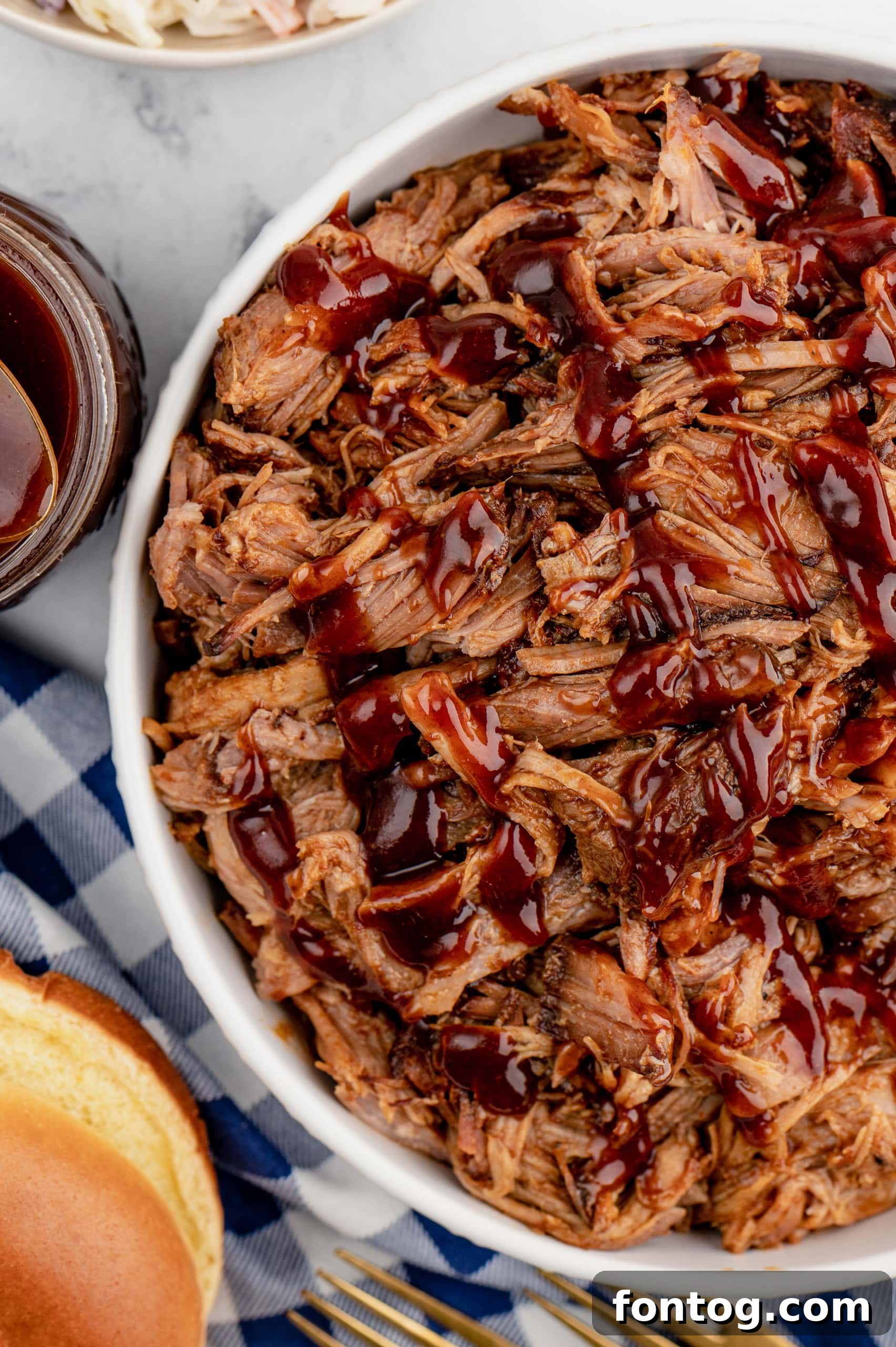 SLOW COOKER PULLED PORK