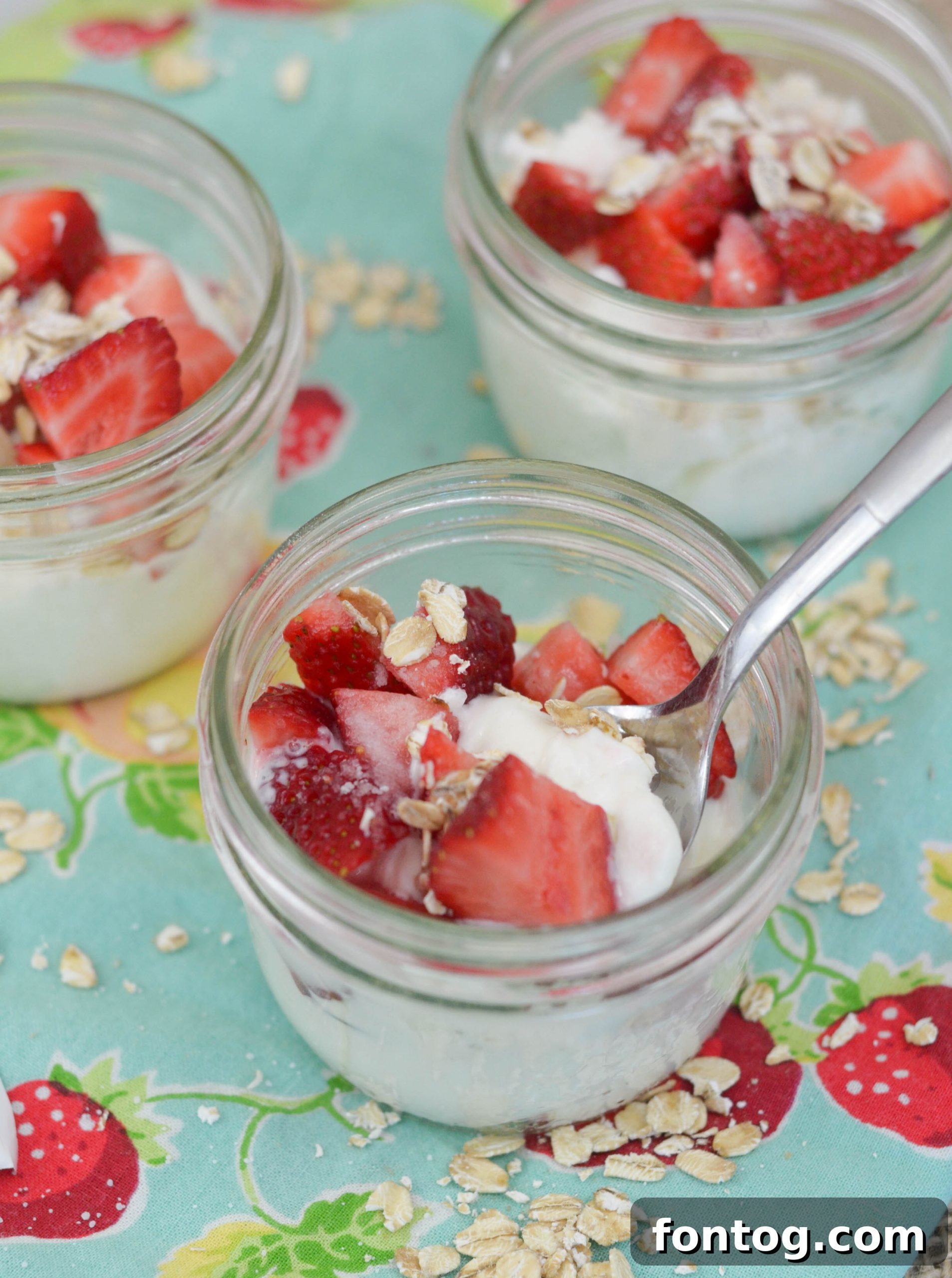 Strawberry Oat Parfaits