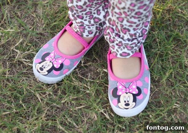 Stylish fall accessories and clothing from Dollar General