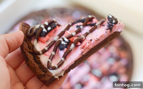 Delicious Baskin-Robbins Peppermint & Winter OREO Cookies Polar Pizza