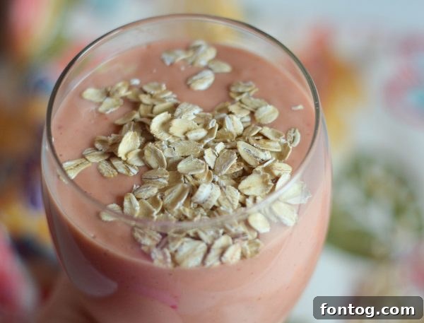 Meta Appetite Control ile hazırlanan Berry Portakal Muz Smoothie, tokluk hissi sağlıyor.