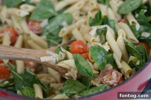 Chicken Caesar Pasta Salad #BarillaPlus AD