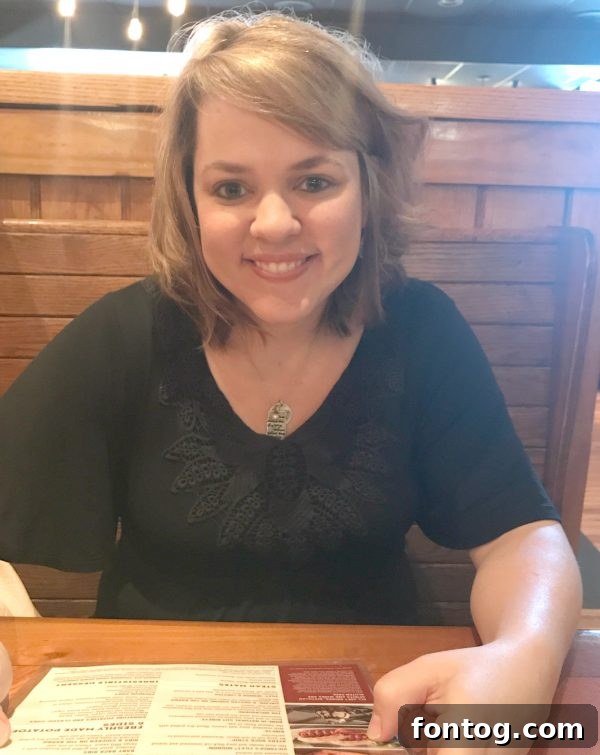Family enjoying a delicious dinner at Outback Steakhouse