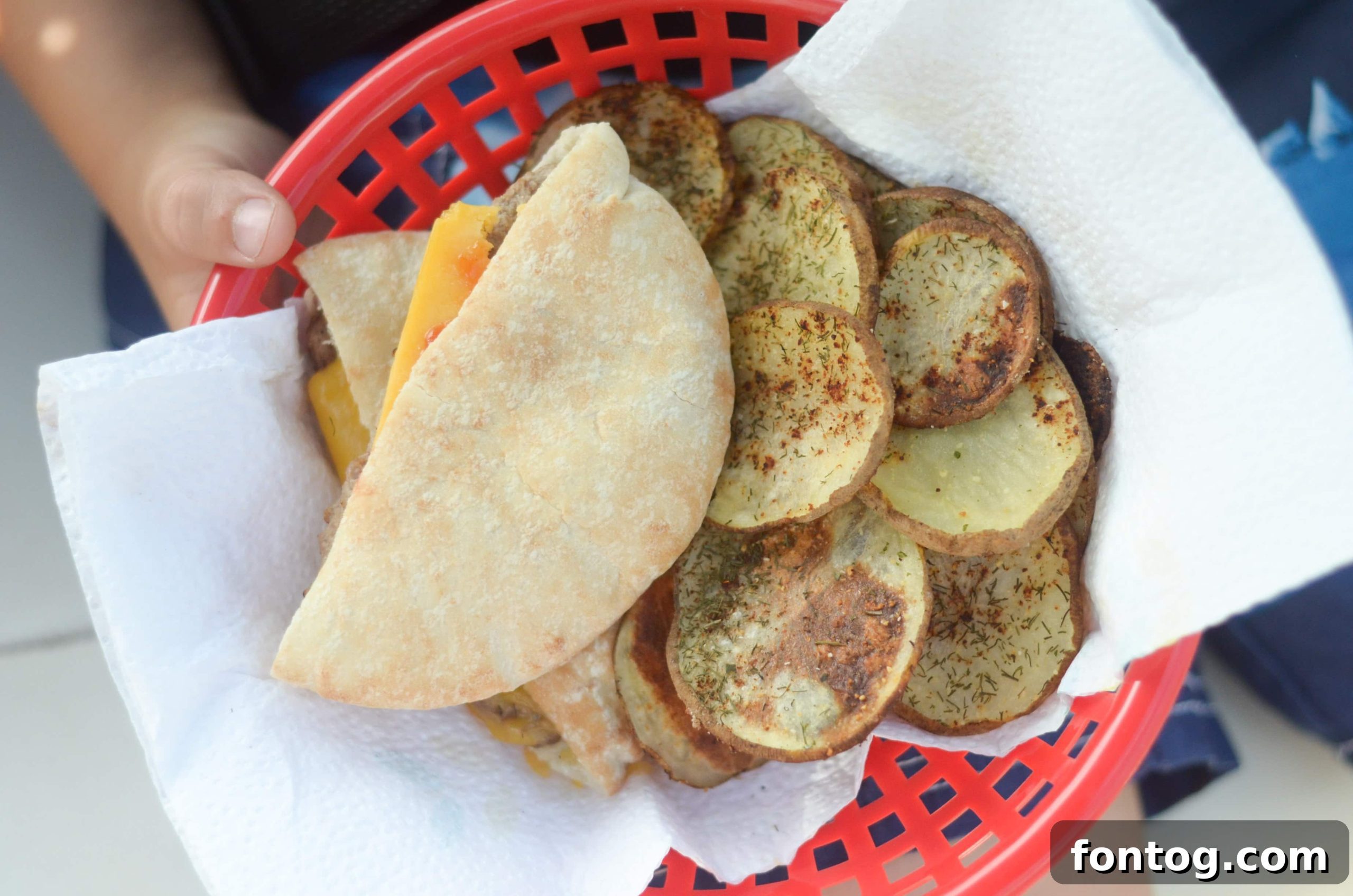 Crispy Baked Garlic Chili Potato Chips