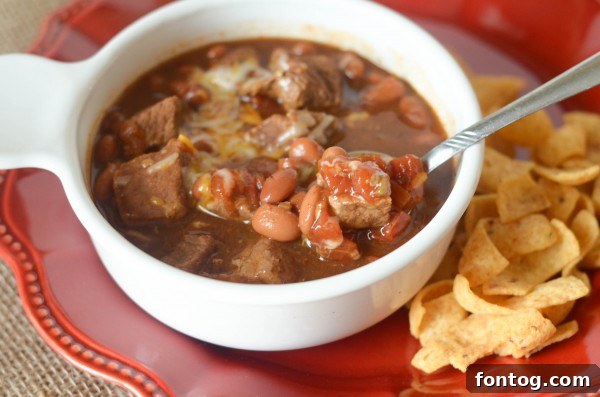 Hearty chili stew, perfect for a comforting weeknight meal