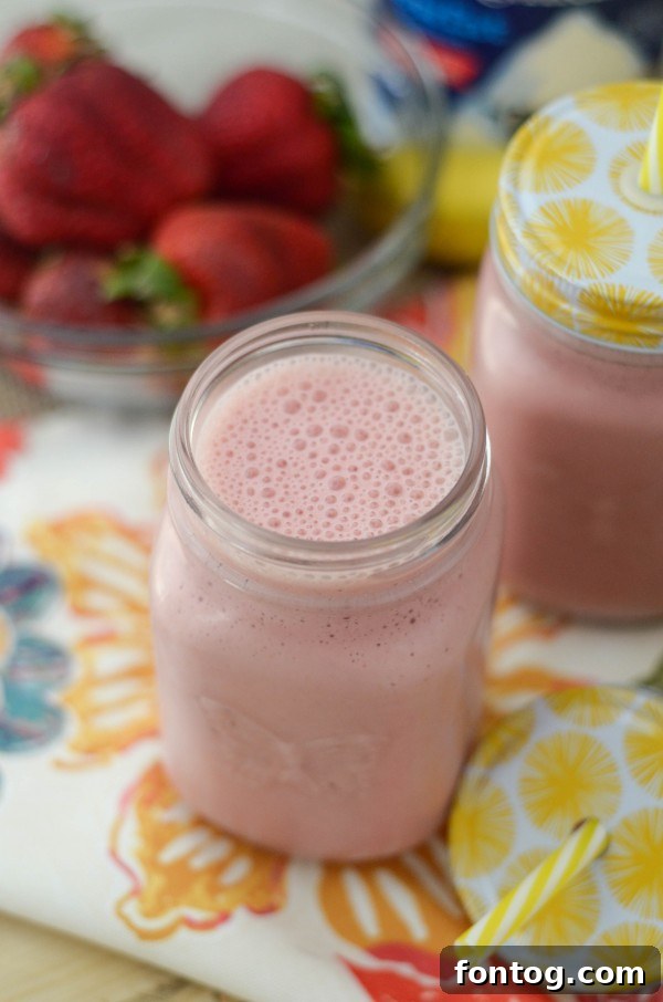 Spring's Best: 12 Easy Smoothie Blends 3 12 Easy Spring Smoothie Recipes
