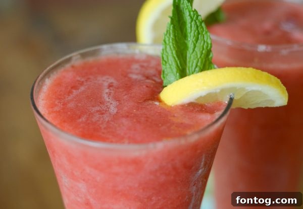 Frosted Berry Lemonade Delight 6 Frozen Strawberry Lemonade Mocktail #TrendingintheKitchen #Mocktails #GlutenFree