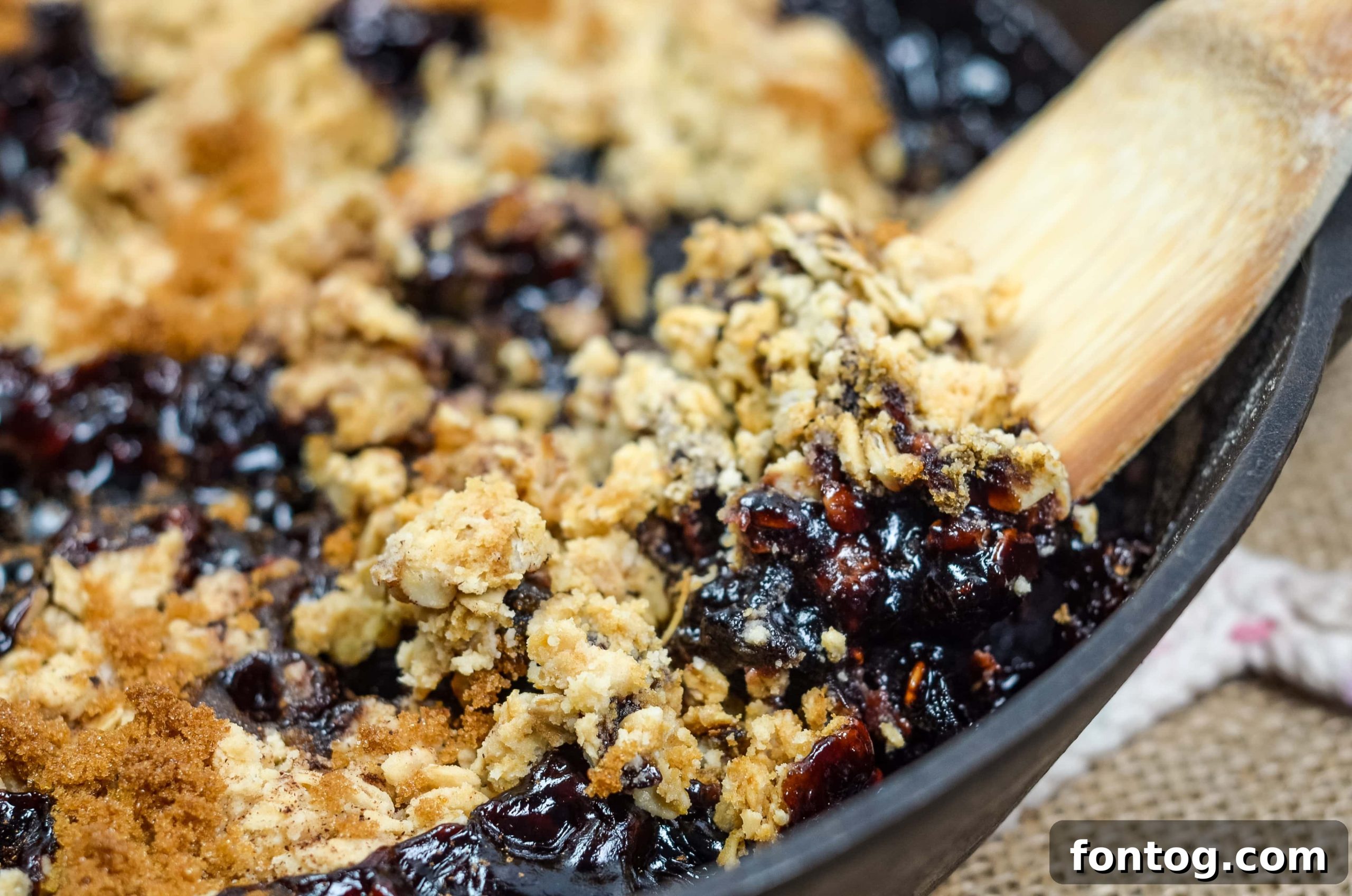 Black Currant Crisp