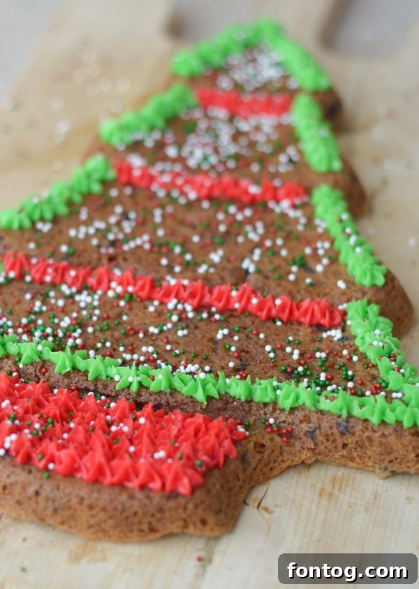10 Gluten-Free Holiday Cake Recipes - Christmas Tree Cookie Cake
