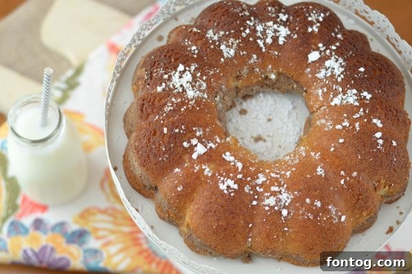 10 Gluten-Free Holiday Cake Recipes - Sour Cream Coffee Cake
