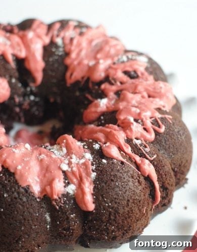 10 Gluten-Free Holiday Cake Recipes - Peppermint Mocha Cake