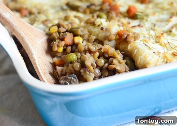 Hearty Vegan Shepherd's Pie for a healthy dinner
