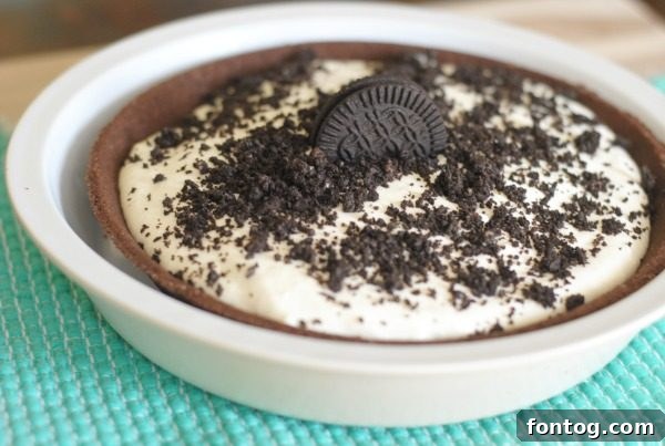 Chocolate cookie pudding pie, a no-bake dessert.