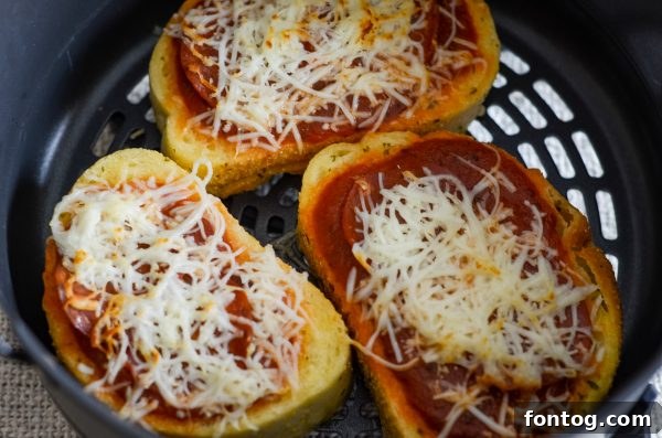 air fryer garlic bread pizza toast