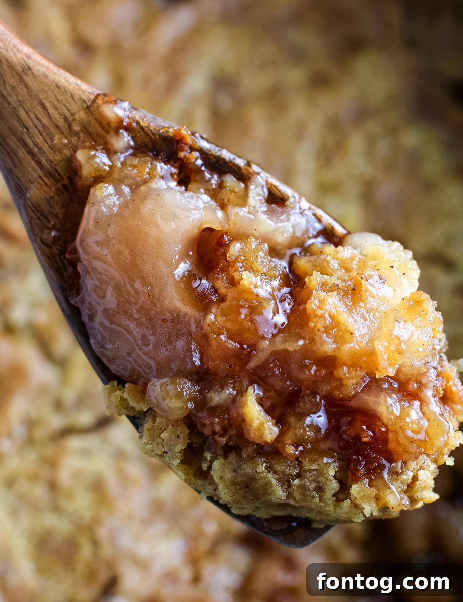 Crockpot Apple Cobbler