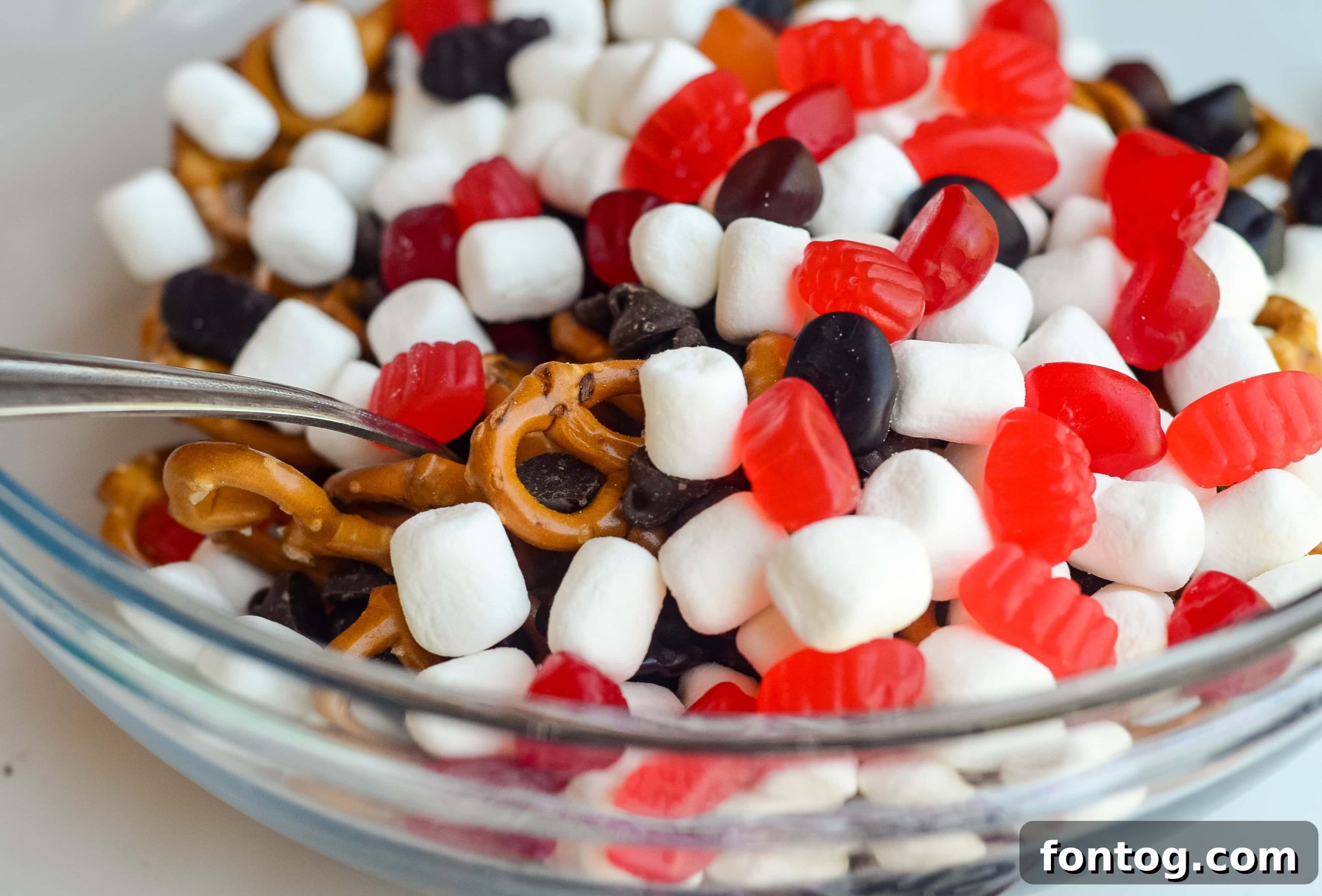 No-Bake Sweet & Salty Snack Mix