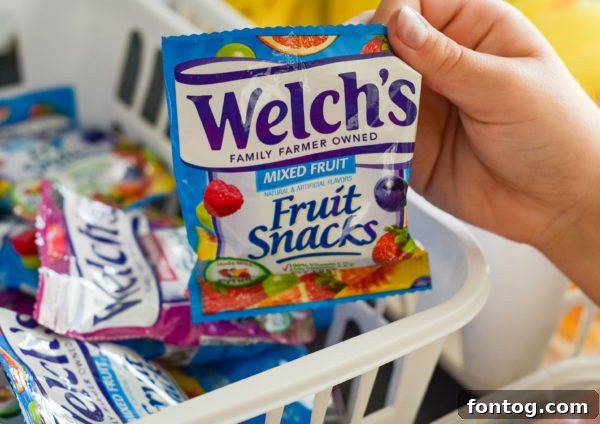 Kids choose snacks for lunch