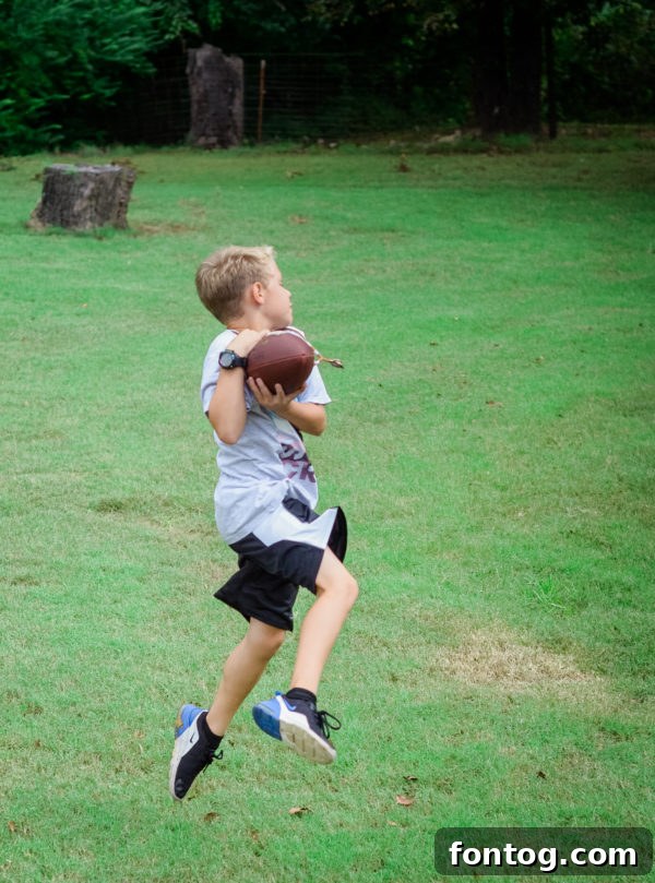 Touchdown Tailgate Dishes 13 Tailgating food on a picnic table