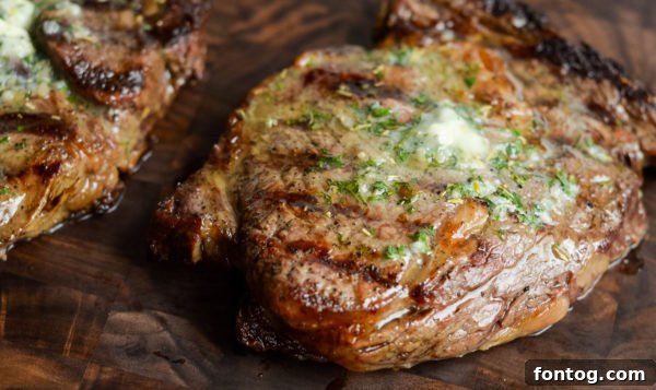 Sliced Garlic Butter Ribeye with asparagus side