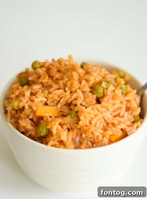 Ninja Foodi Spanish Rice, a vibrant and easy side dish perfect for busy weeknights.
