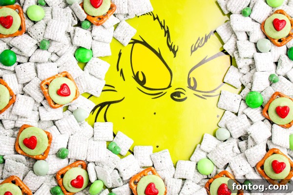 grinch snack mix