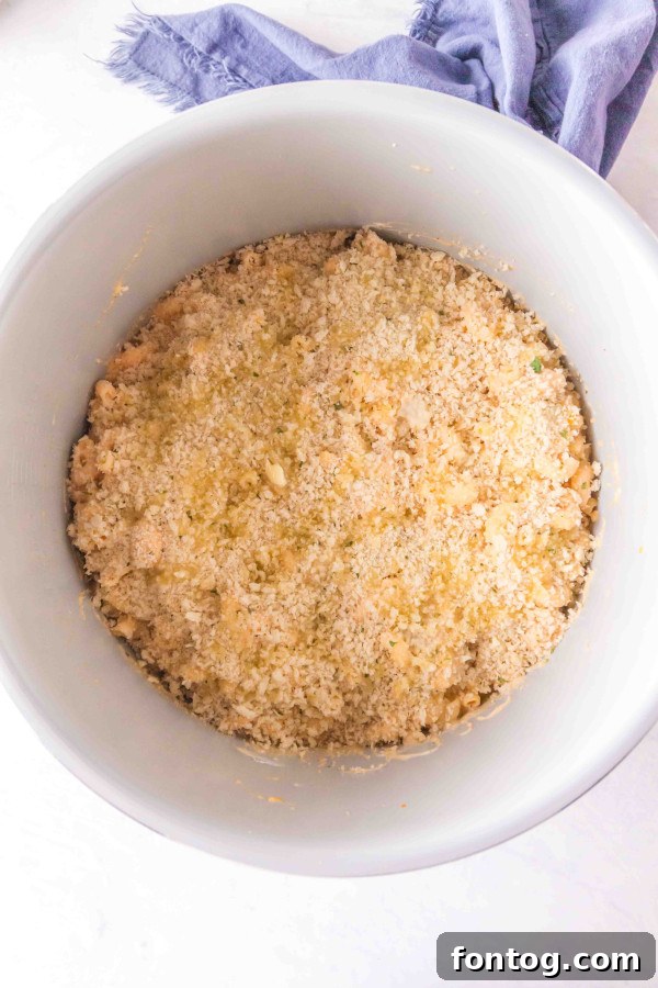 A close-up of the delicious and cheesy Ninja Foodi Buffalo Macaroni and Cheese, ready to serve.