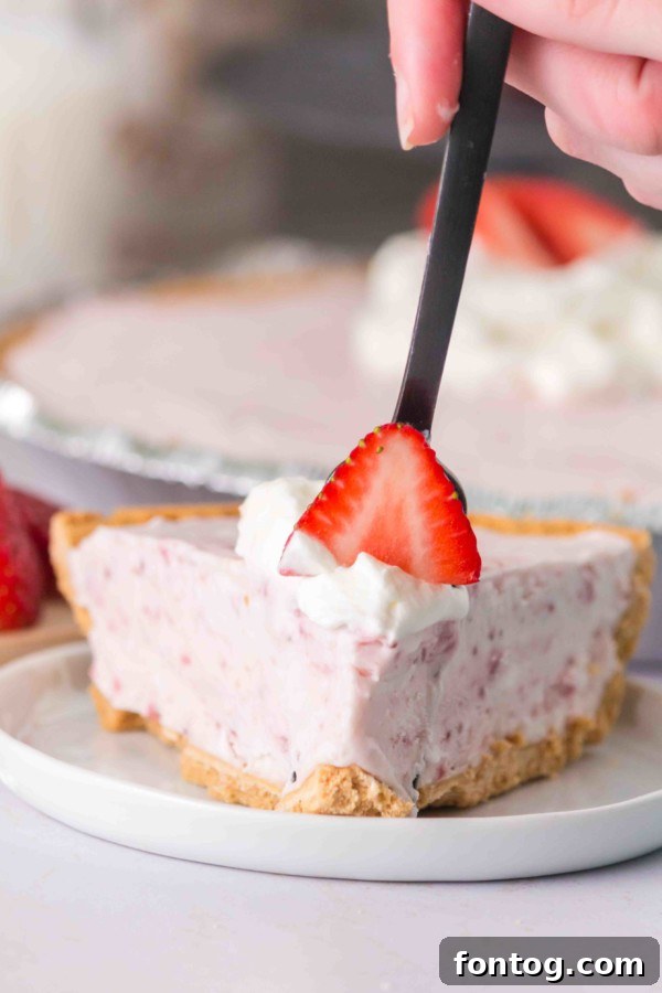 Gluten-Free Strawberry Icebox Pie 8 gluten free frozen strawberry pie presentation