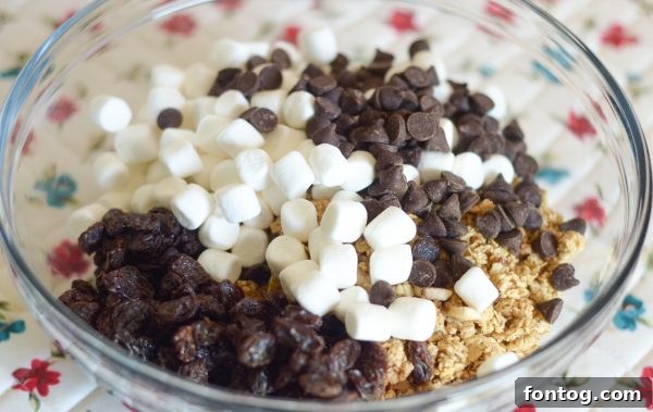 Granola Trail Chicken Melts 3 Family enjoying Granola Trail Mix and Chicken Melts on a summer outing