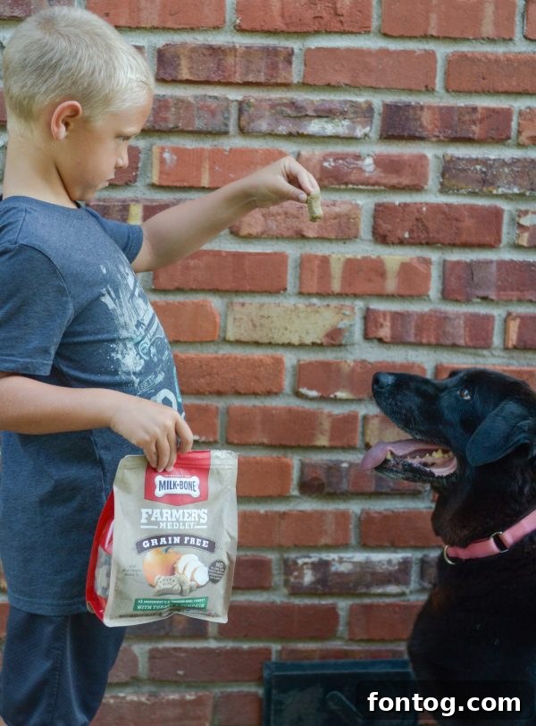 Milk-Bone Farmer's Medley packaging