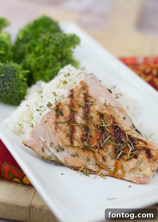 Maple Glazed Grilled Salmon: A Healthy and Quick Dinner Option