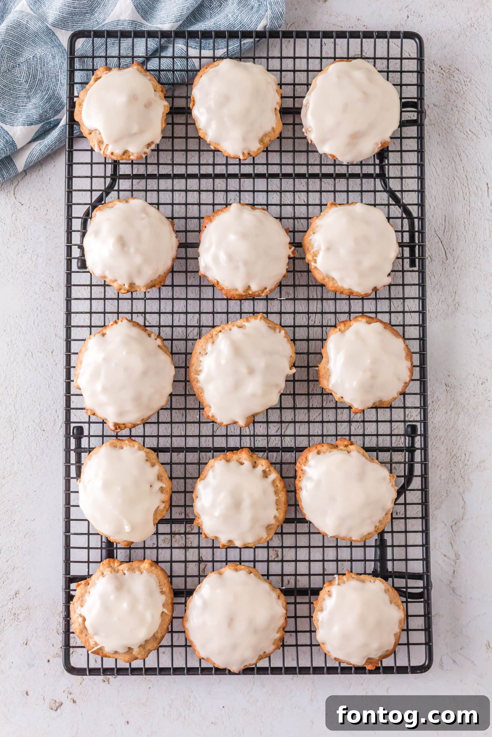Perfectly iced oatmeal cookies, easily made gluten-free for a classic treat.